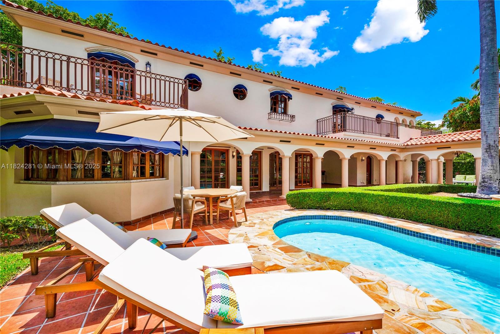 COCONUT GROVE SEC 1 CORAL - Residential