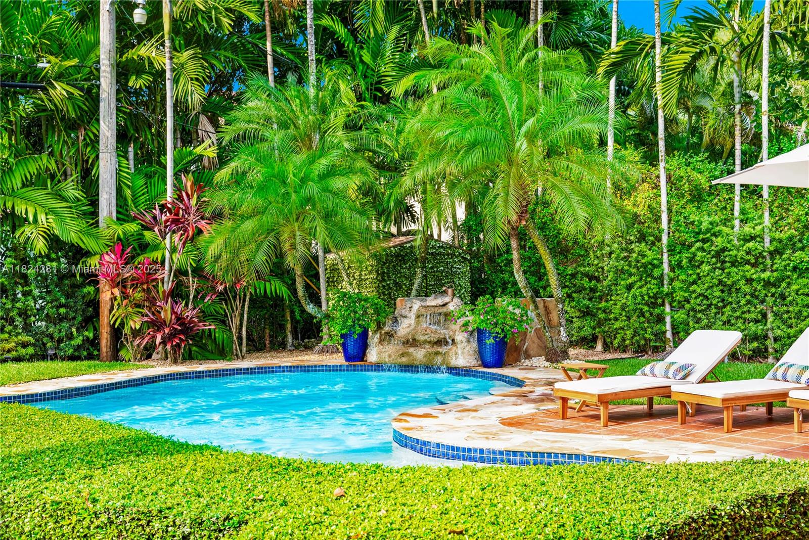 COCONUT GROVE SEC 1 CORAL - Residential