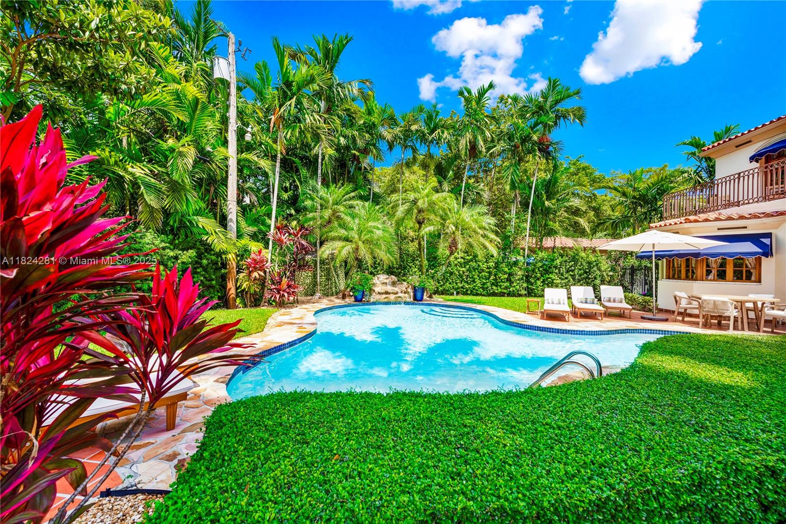 COCONUT GROVE SEC 1 CORAL - Residential