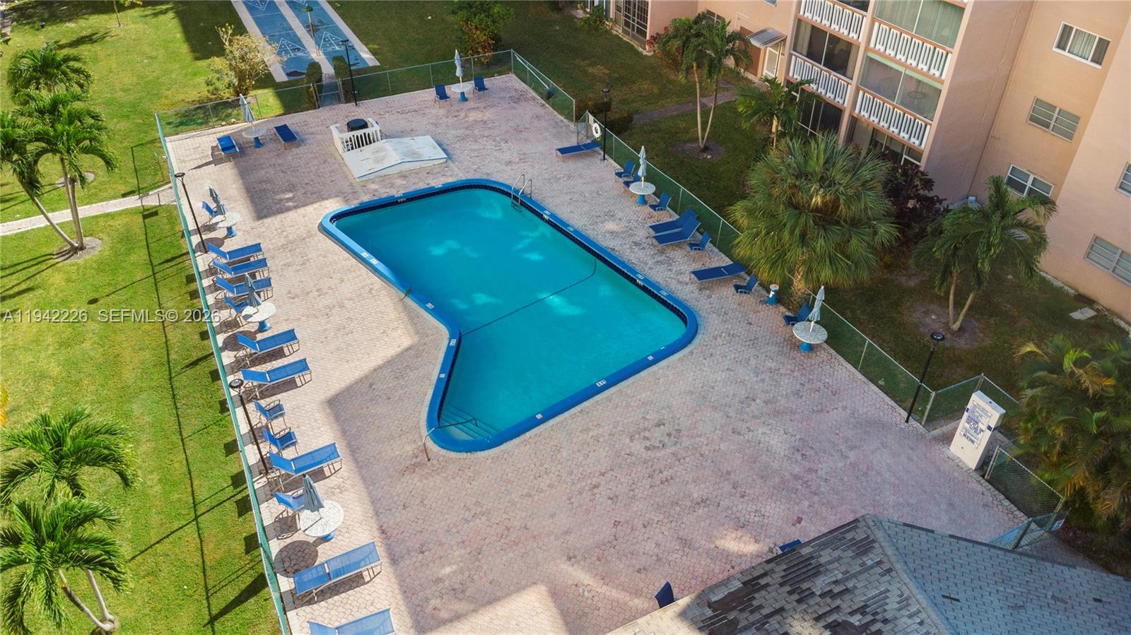 MEADOWBROOK TOWERS CONDO - Residential