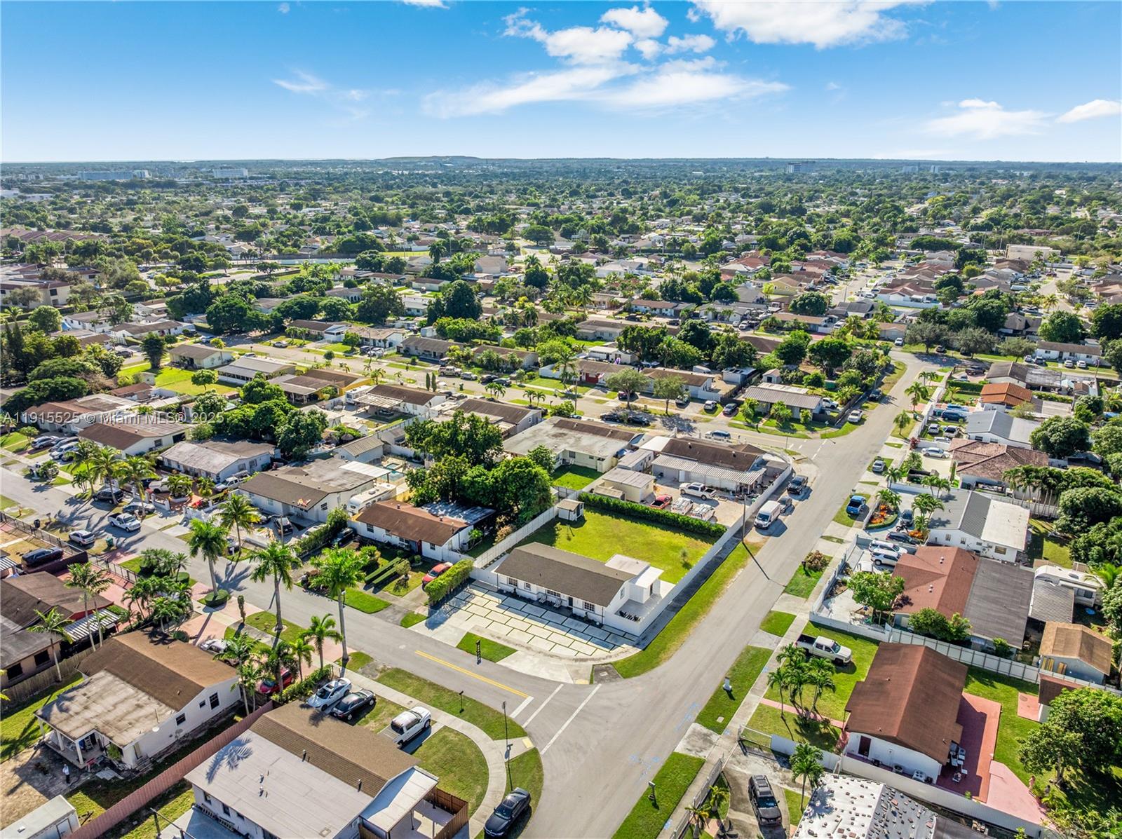 LOS ANGELES ESTATES SEC 3 - Residential