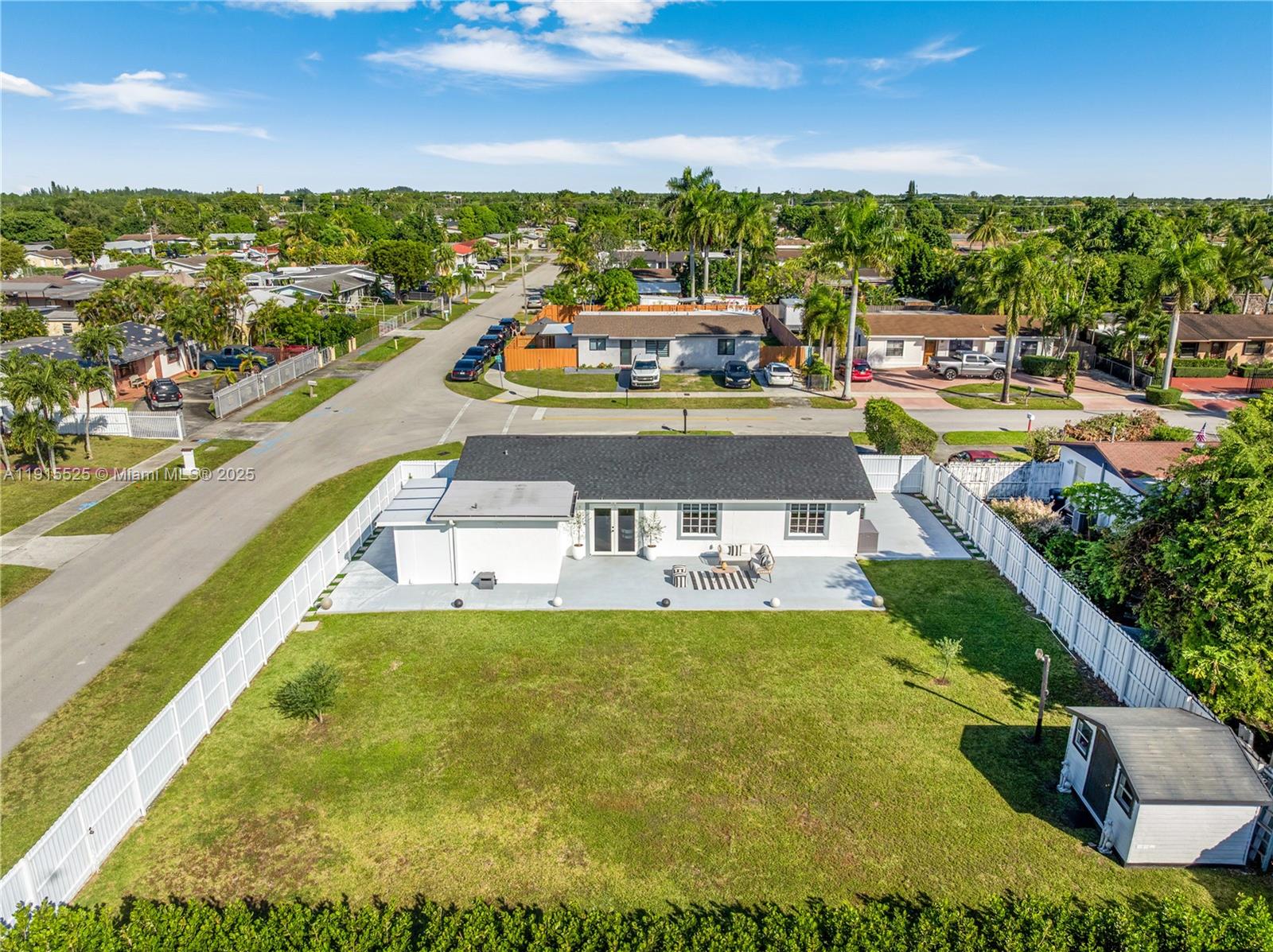 LOS ANGELES ESTATES SEC 3 - Residential