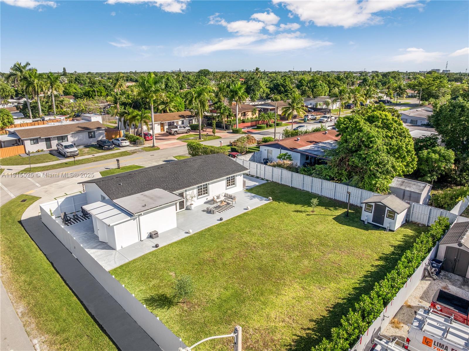 LOS ANGELES ESTATES SEC 3 - Residential