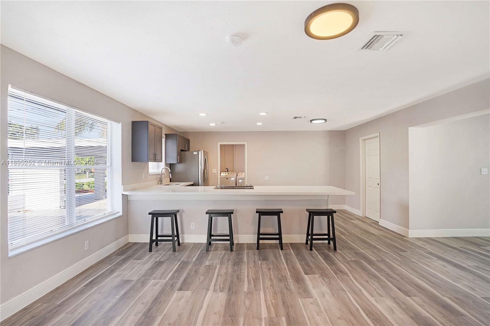 Melrose Manors - Residential