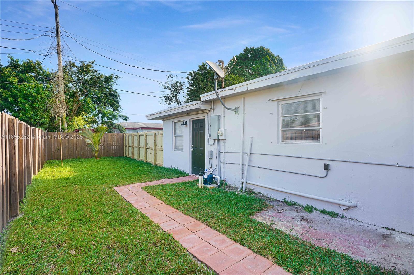 Melrose Manors - Residential