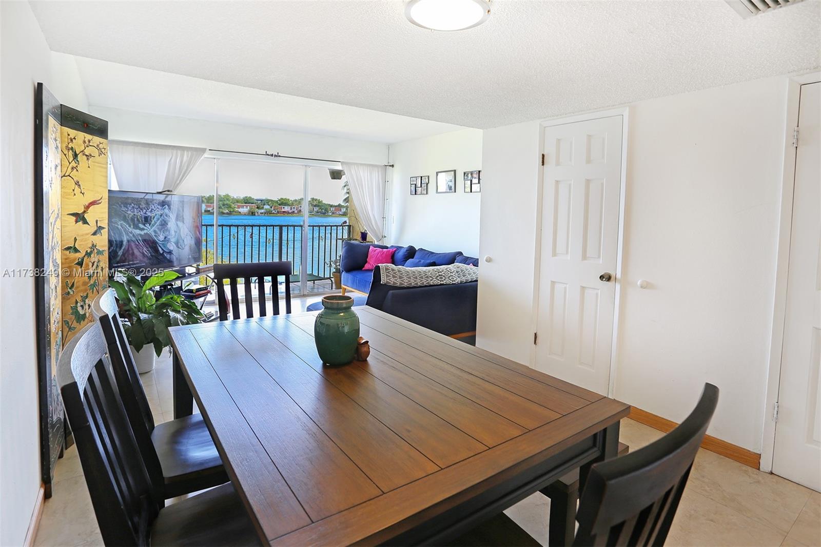 LAGUNA CLUB WEST CONDO BL - Residential