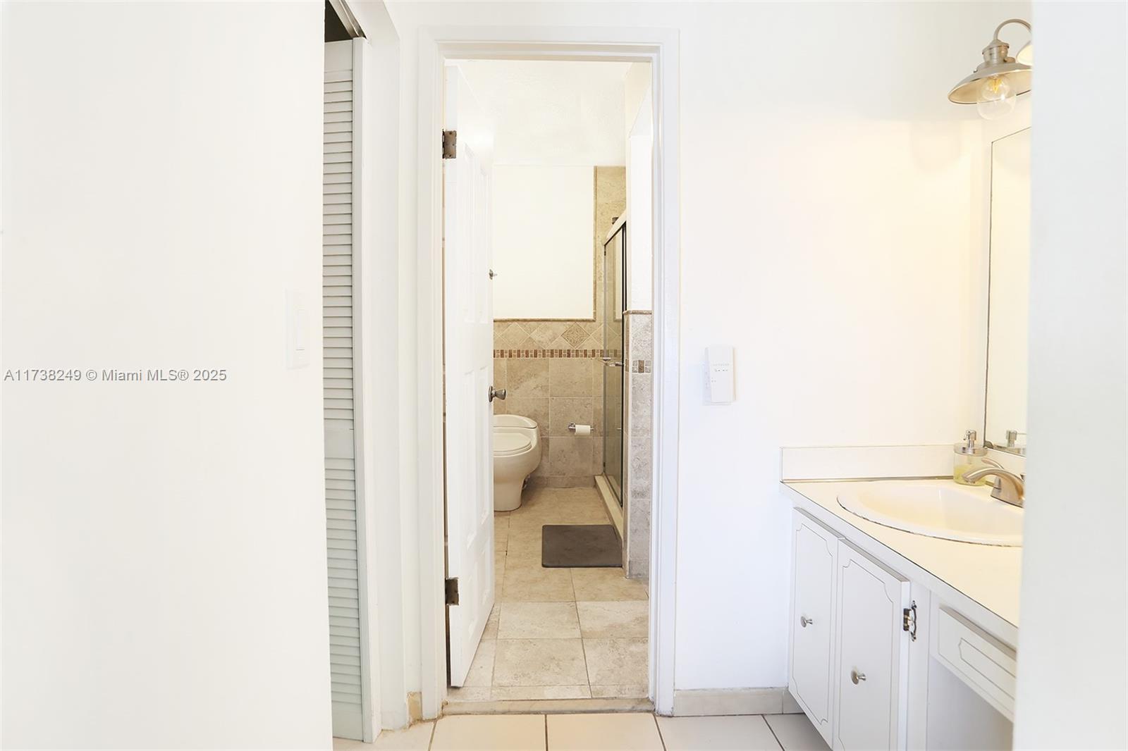 LAGUNA CLUB WEST CONDO BL - Residential