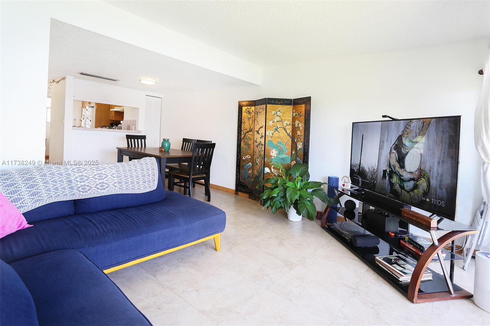 LAGUNA CLUB WEST CONDO BL - Residential