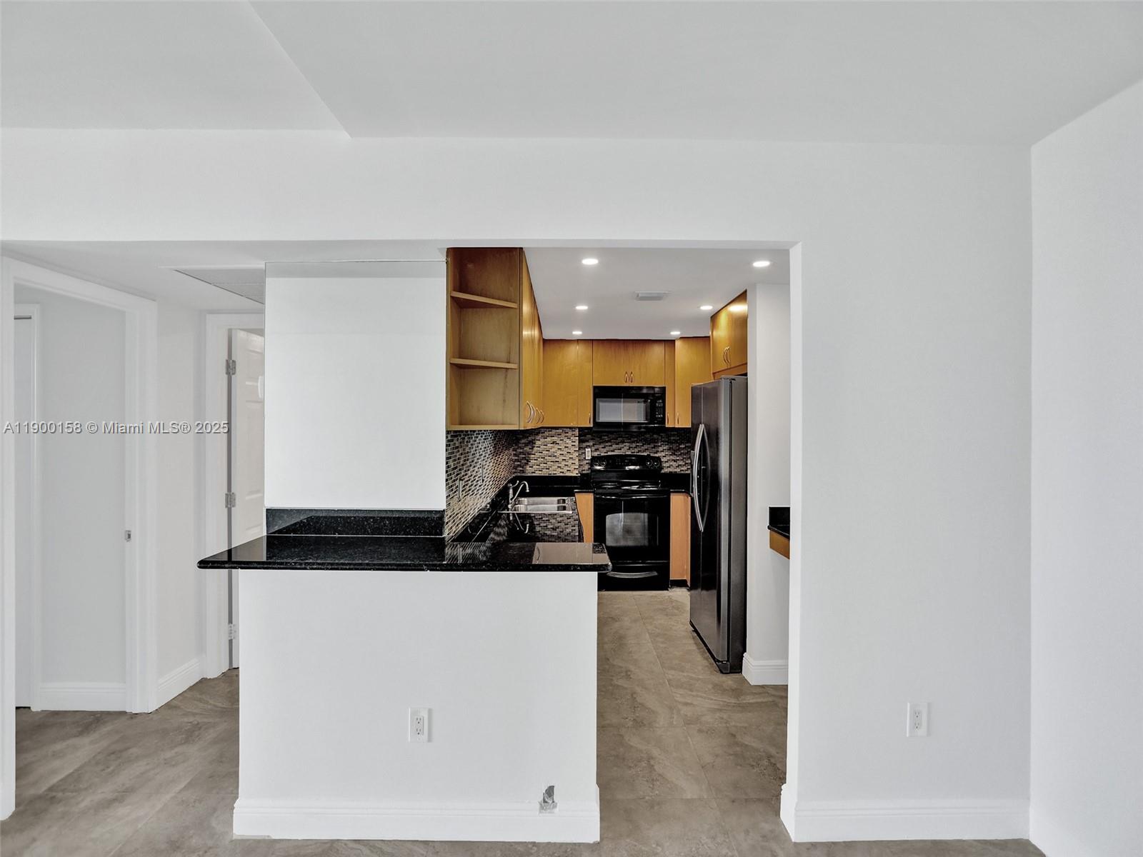 ISLAND POINTE CONDO - Residential Lease