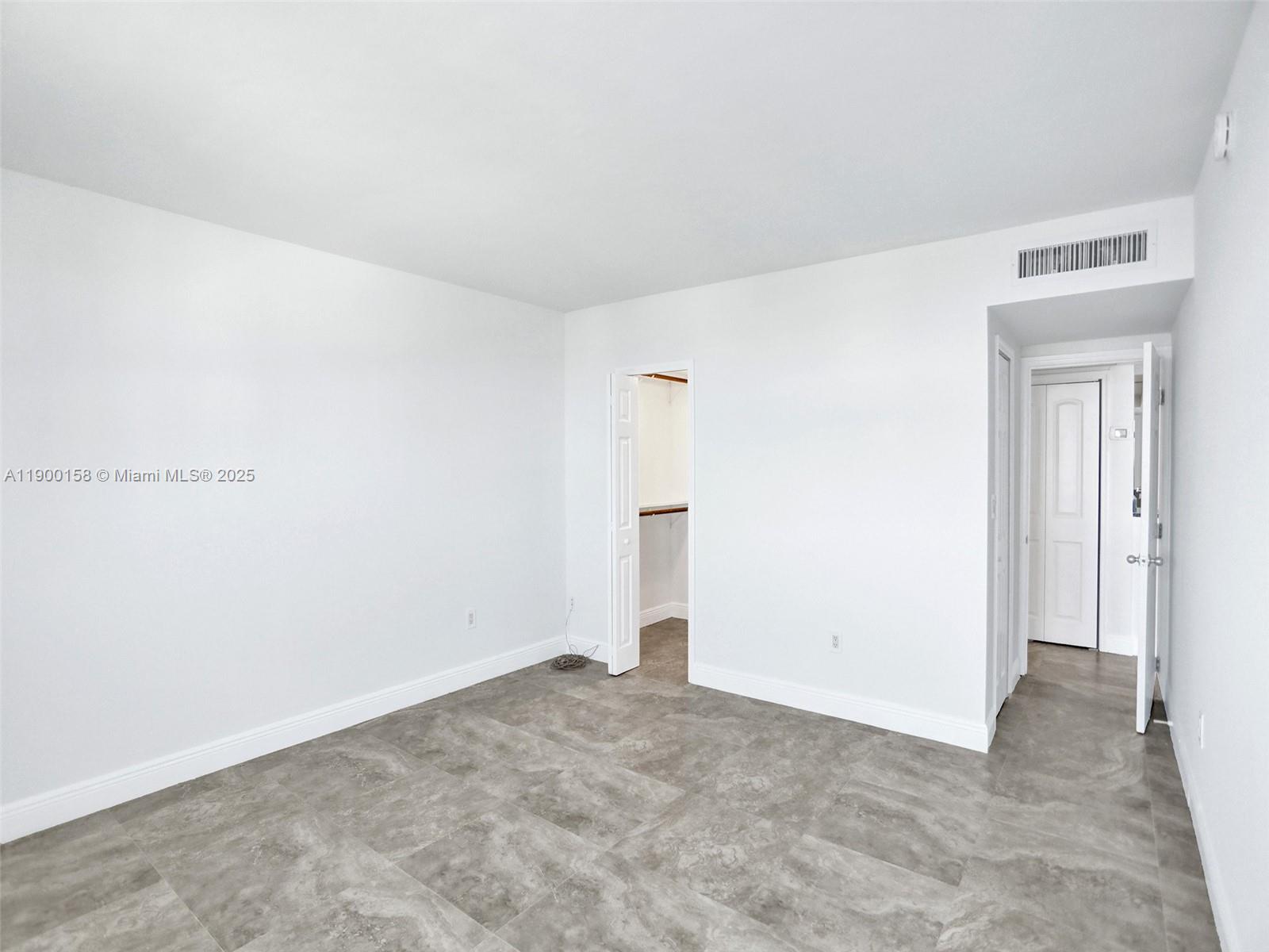 ISLAND POINTE CONDO - Residential Lease