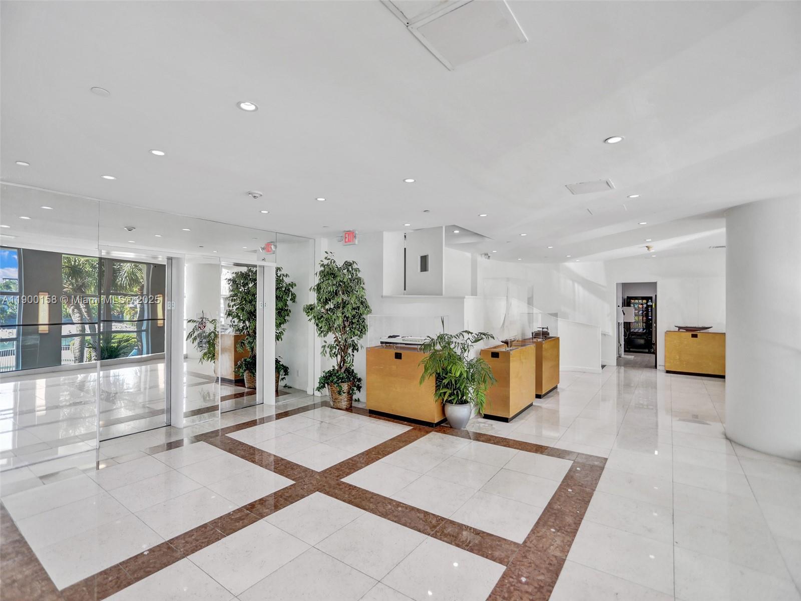 ISLAND POINTE CONDO - Residential Lease