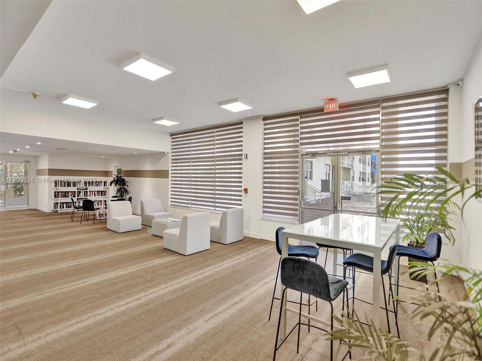 ISLAND POINTE CONDO - Residential Lease