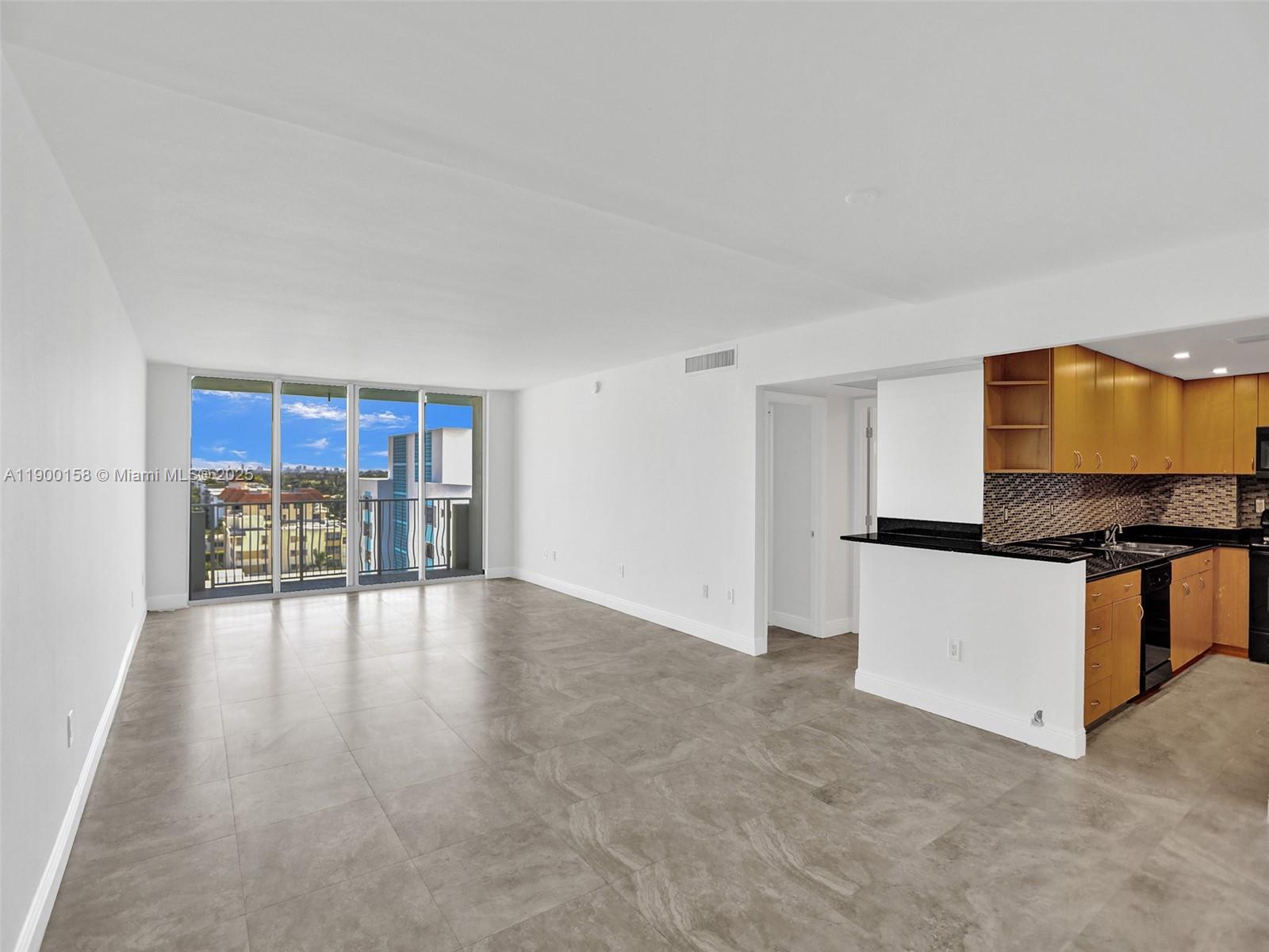 ISLAND POINTE CONDO - Residential Lease