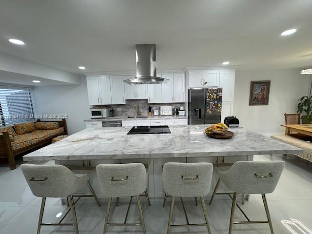 TRELLISES 2 CONDO - Residential Lease