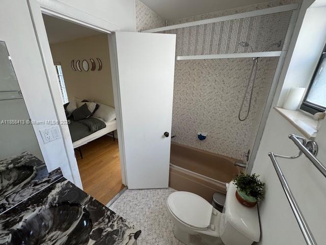 TRELLISES 2 CONDO - Residential Lease