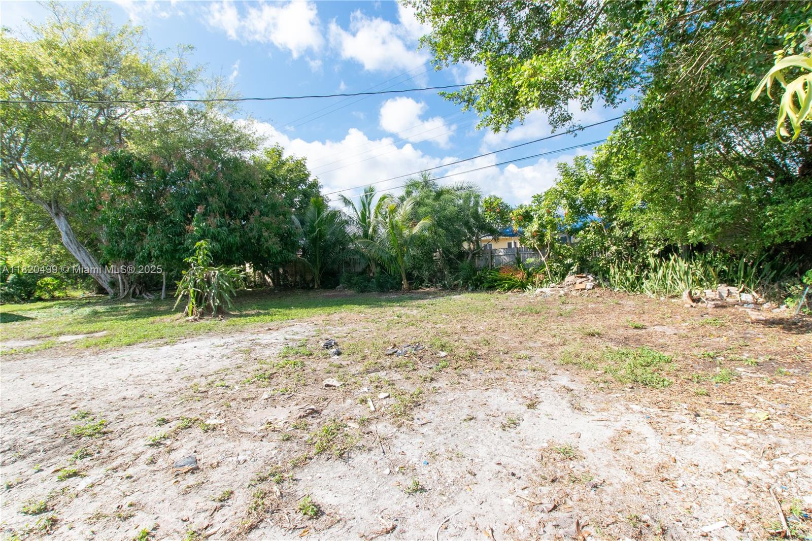 LAUDERDALE MANORS ADD-REV - Residential