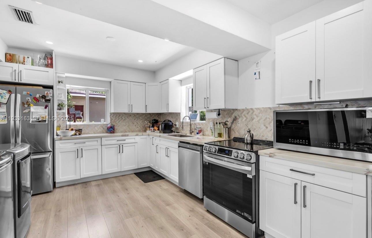 1735 NE 147th St 1735