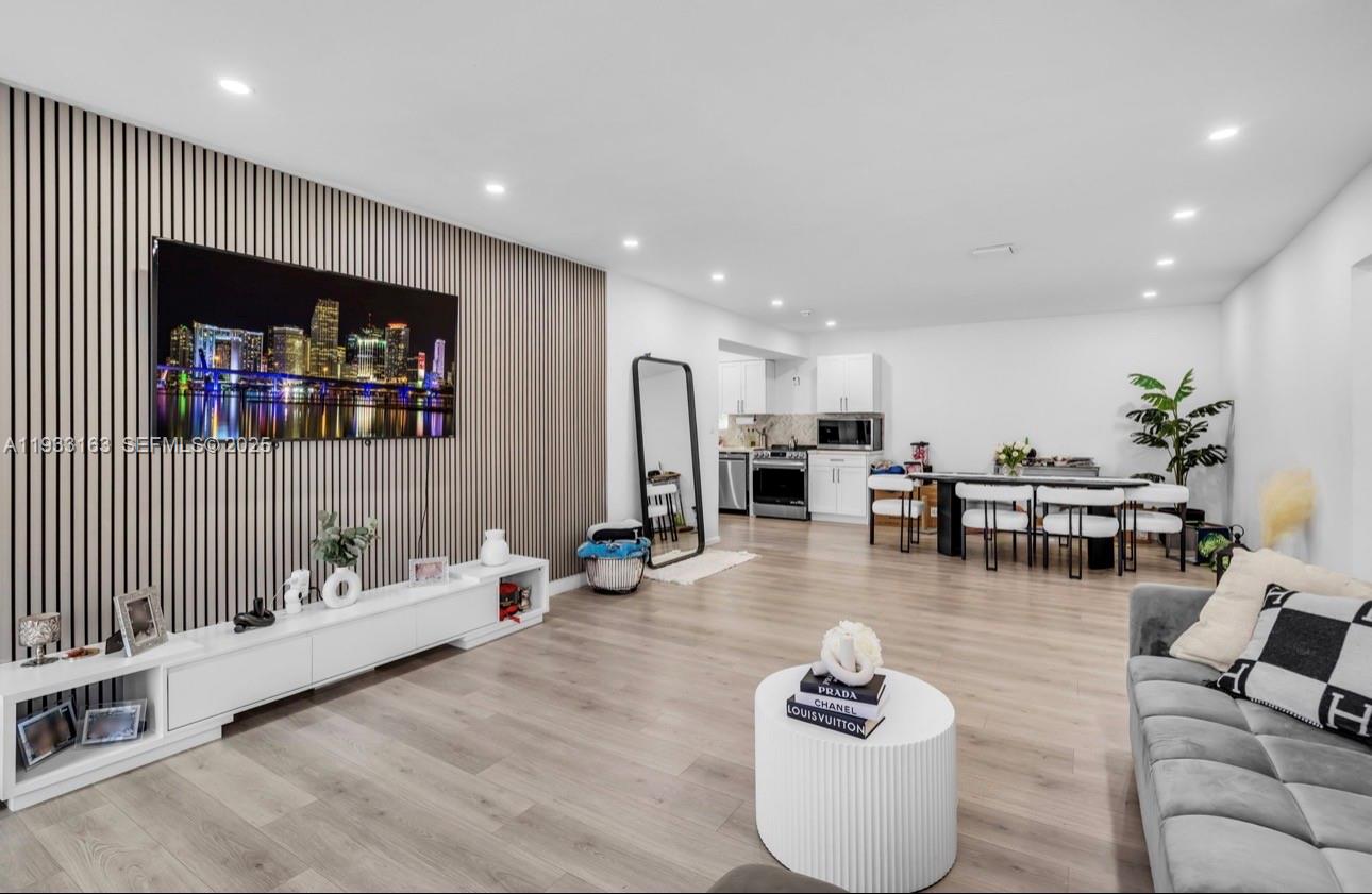 1735 NE 147th St 1735