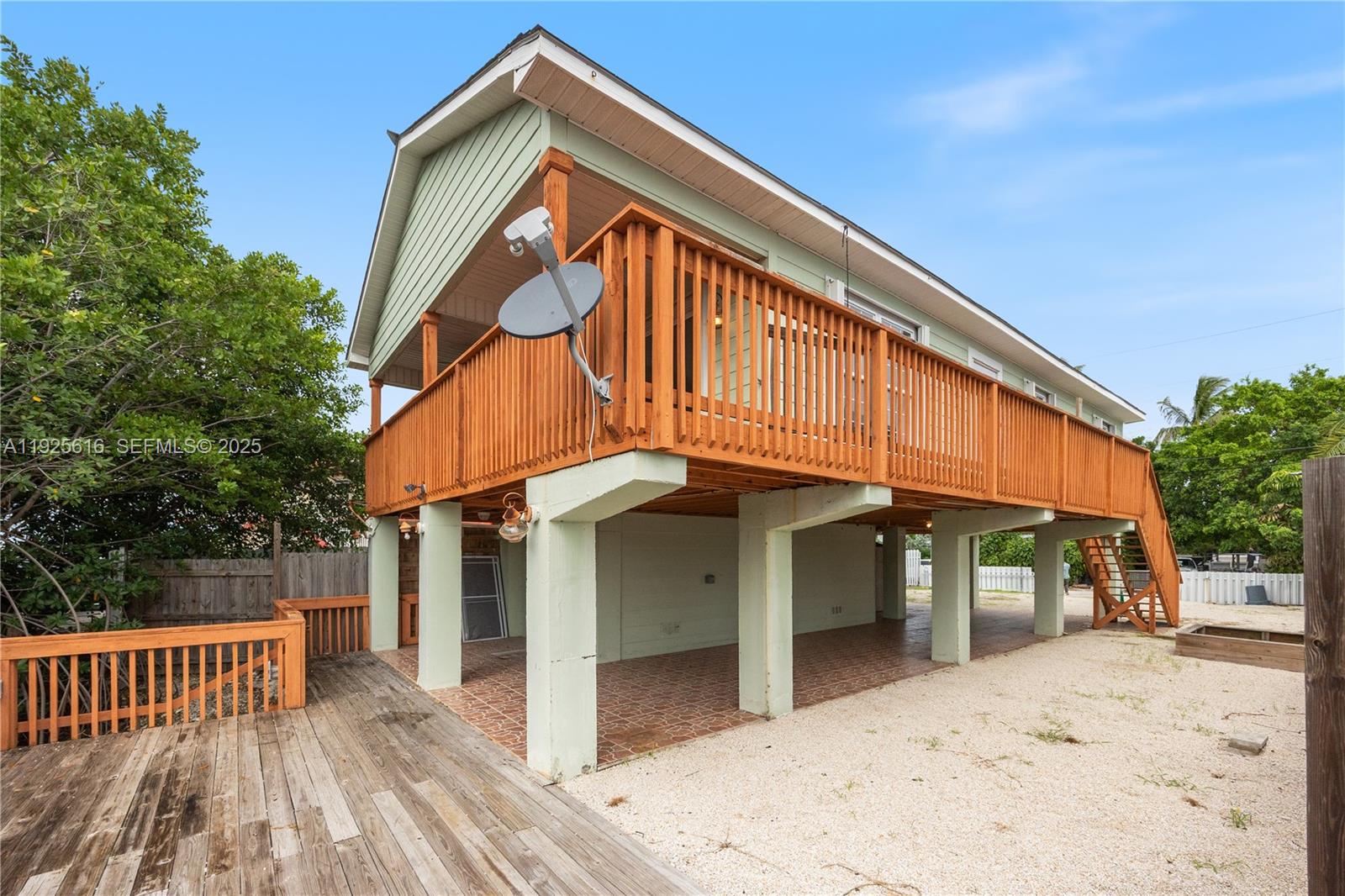 102 Snapper Creek Dr