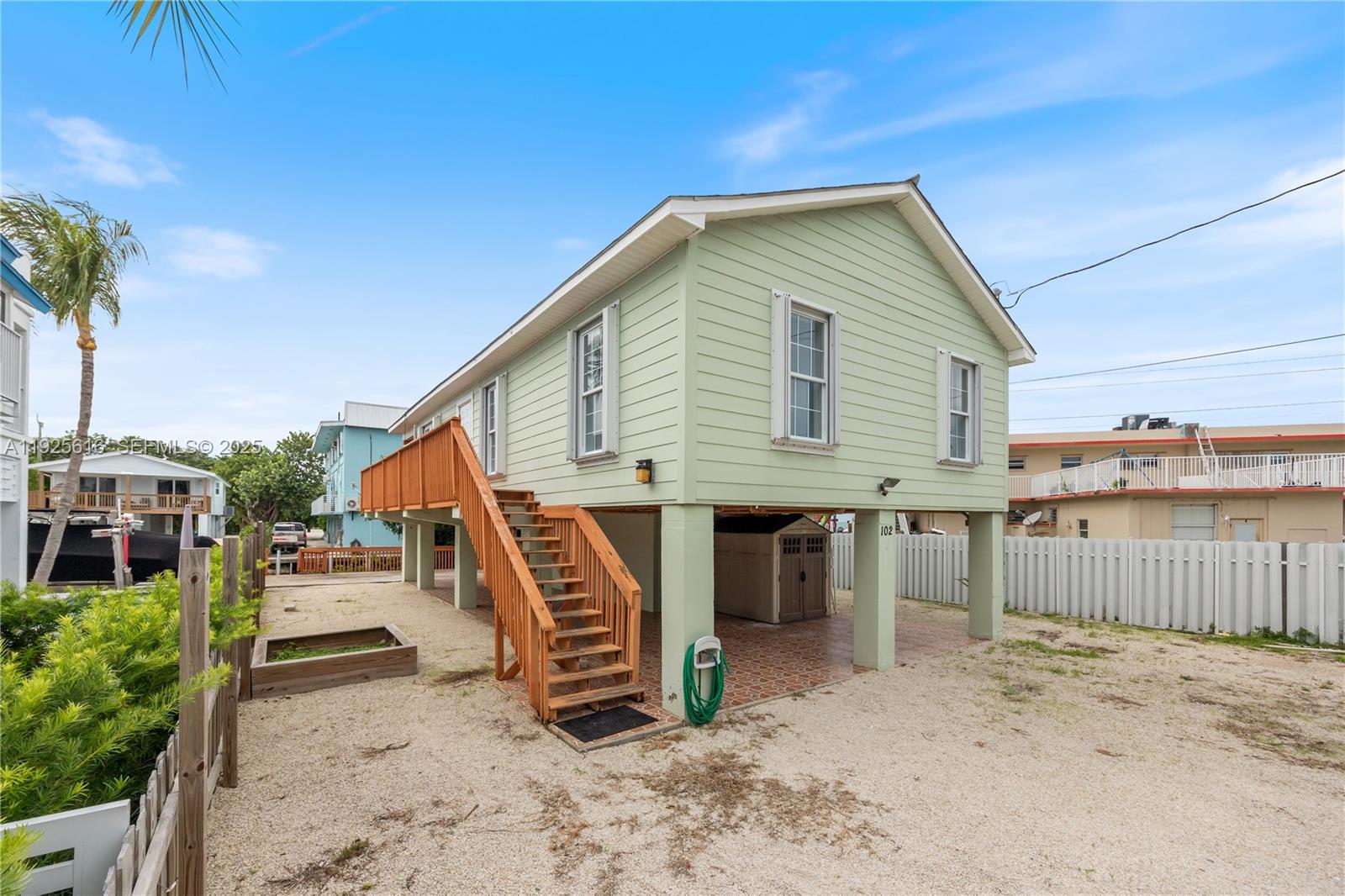 102 Snapper Creek Dr