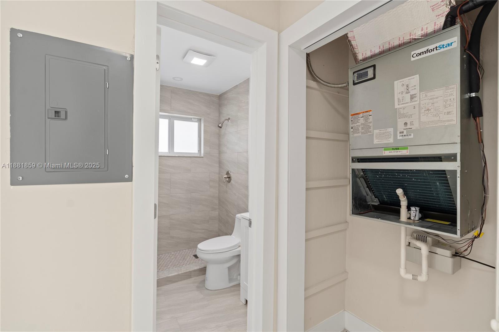 HOLLYWOOD BEACH GARDENS - Residential Lease