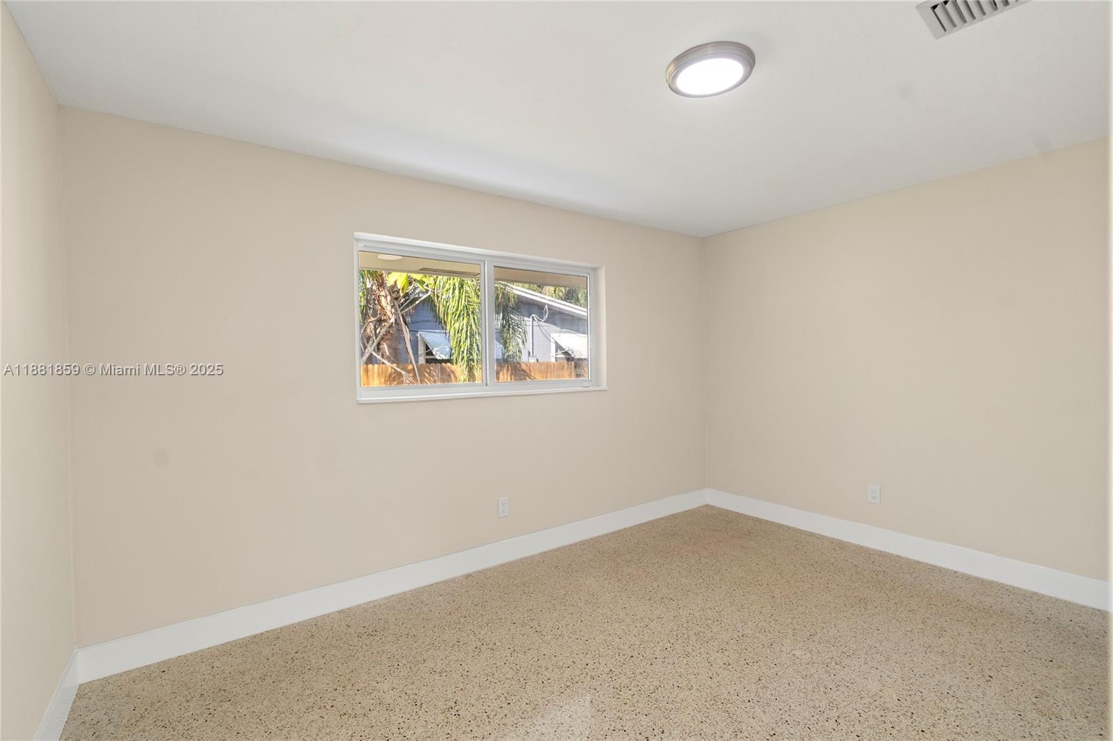 HOLLYWOOD BEACH GARDENS - Residential Lease