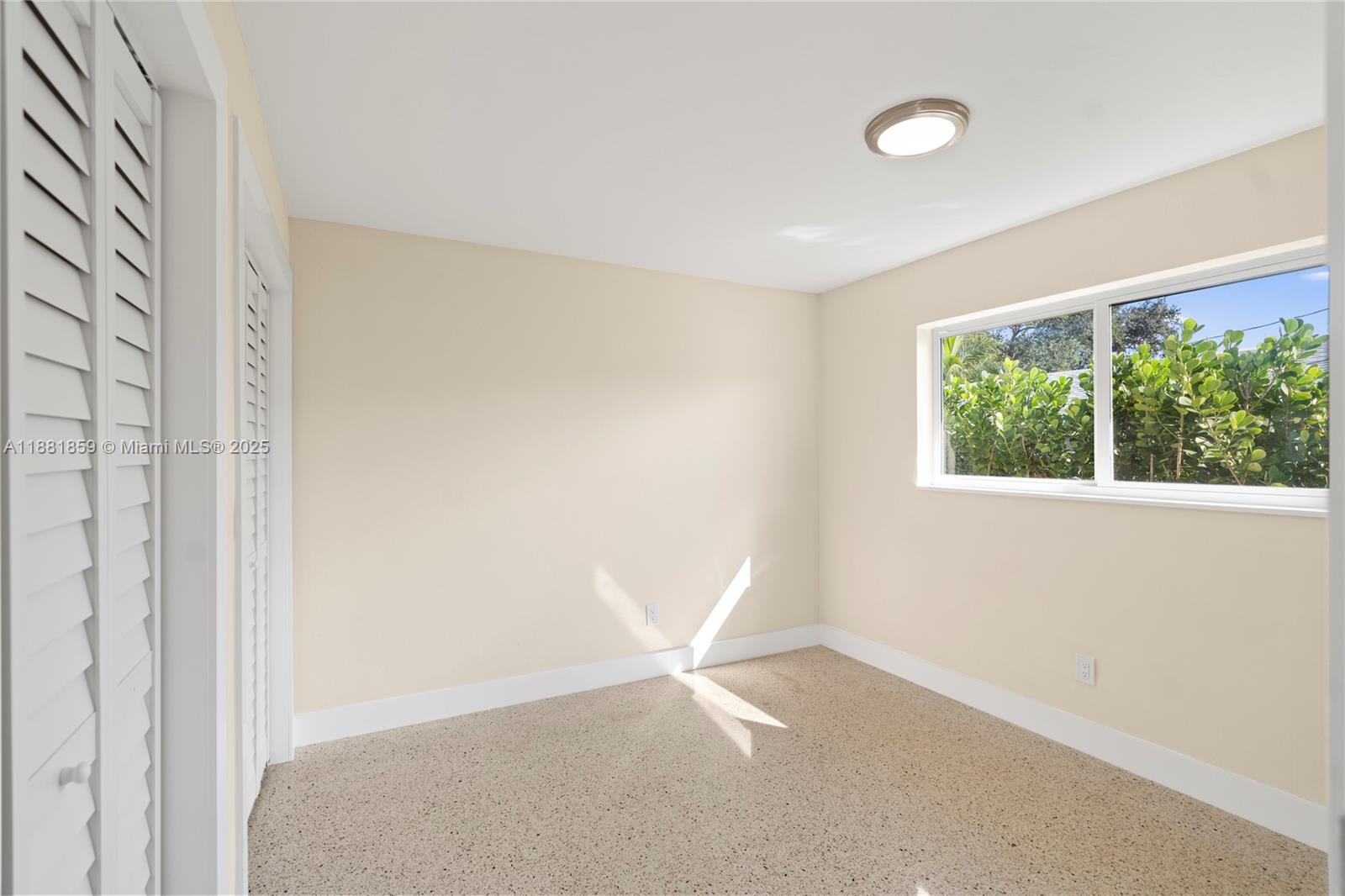 HOLLYWOOD BEACH GARDENS - Residential Lease