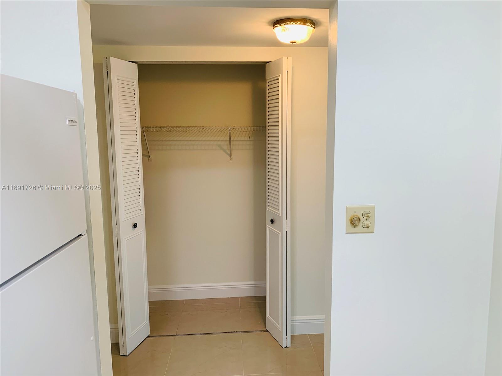 BARCELONA CONDO NORTH BLD - Residential Lease
