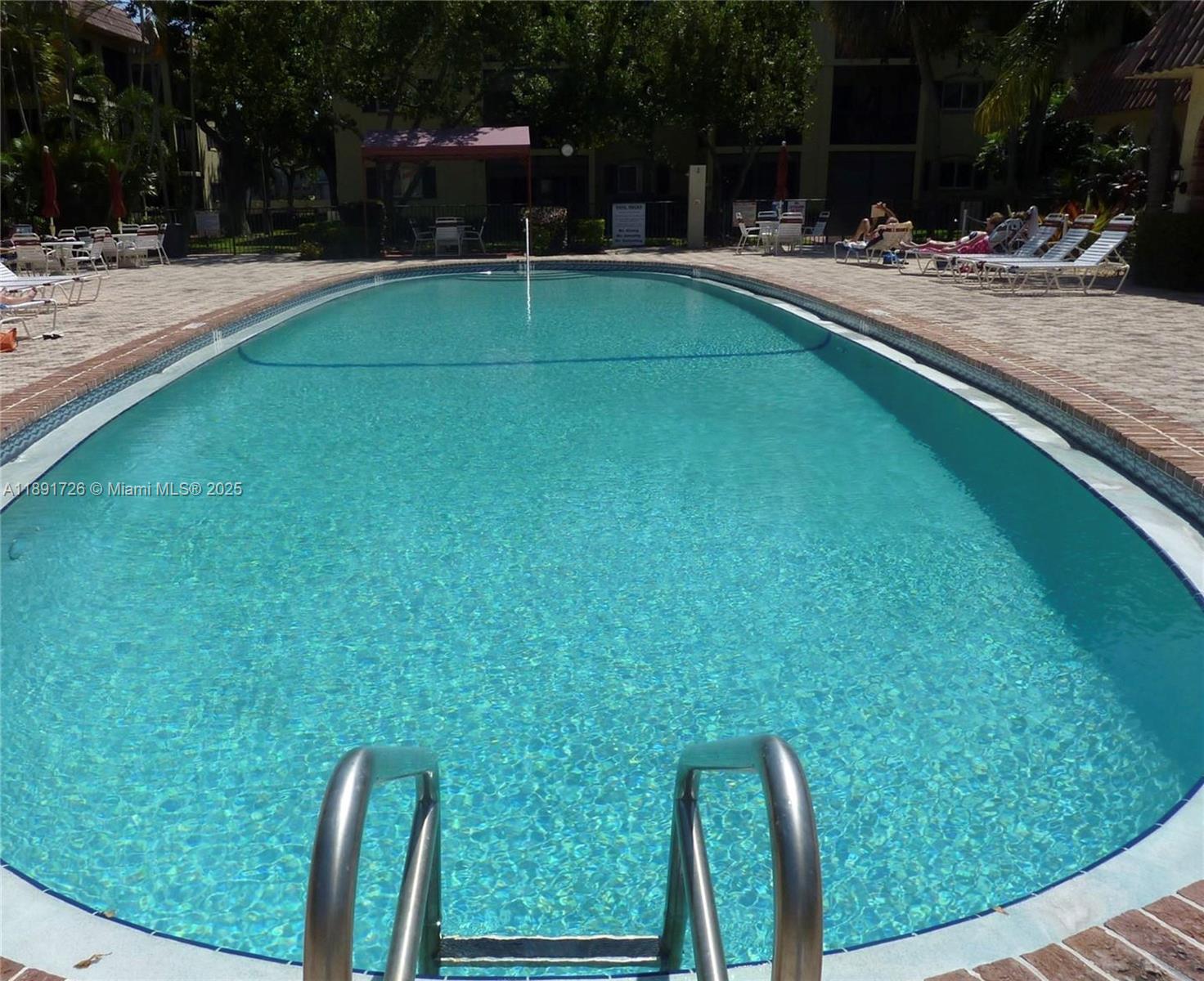 BARCELONA CONDO NORTH BLD - Residential Lease