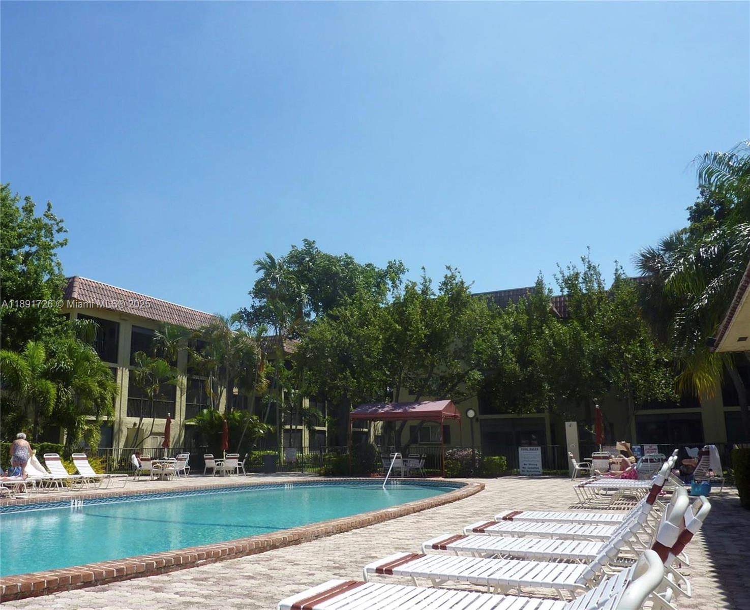 BARCELONA CONDO NORTH BLD - Residential Lease