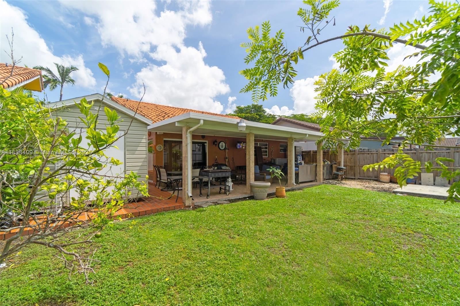 THE CEDARS OF KENDALL - Residential