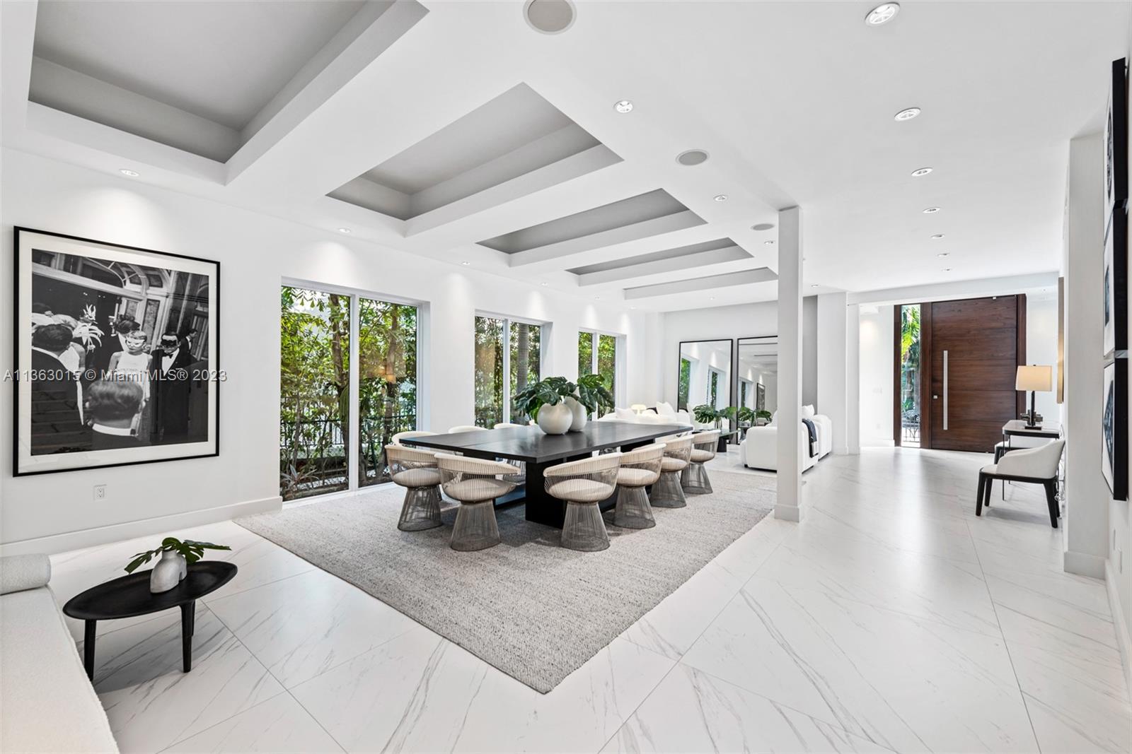 GOLDEN BEACH SEC D - Residential