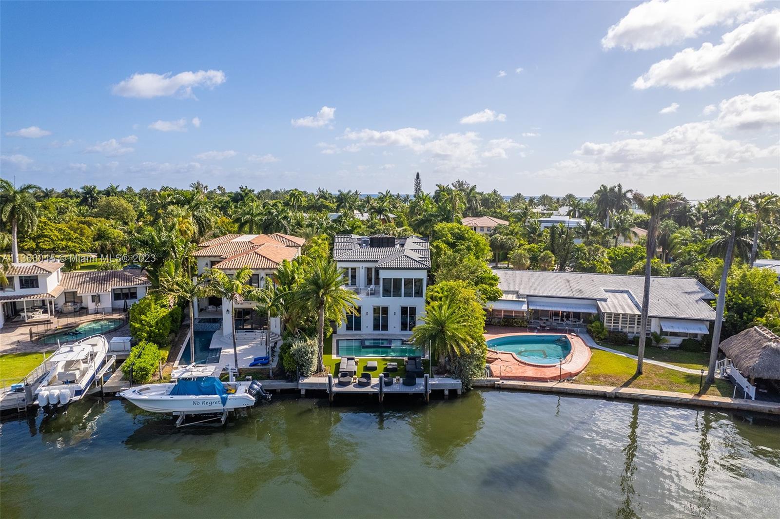 GOLDEN BEACH SEC D - Residential