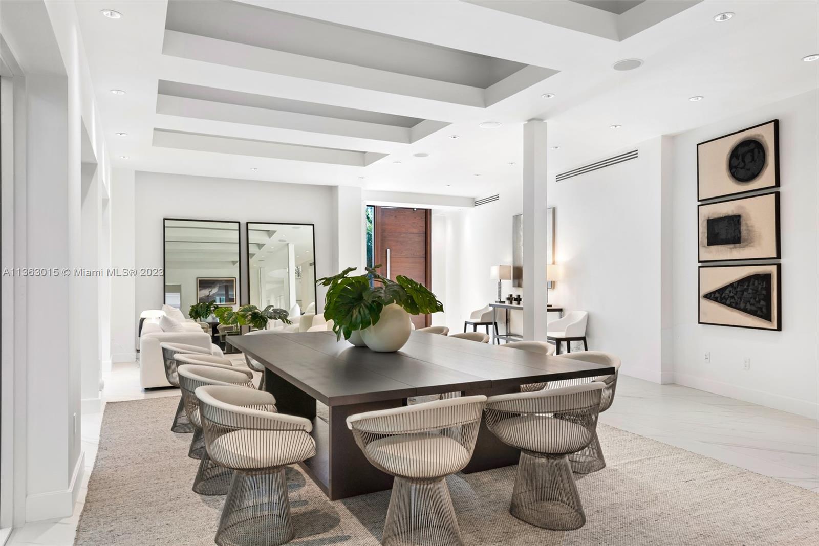 GOLDEN BEACH SEC D - Residential