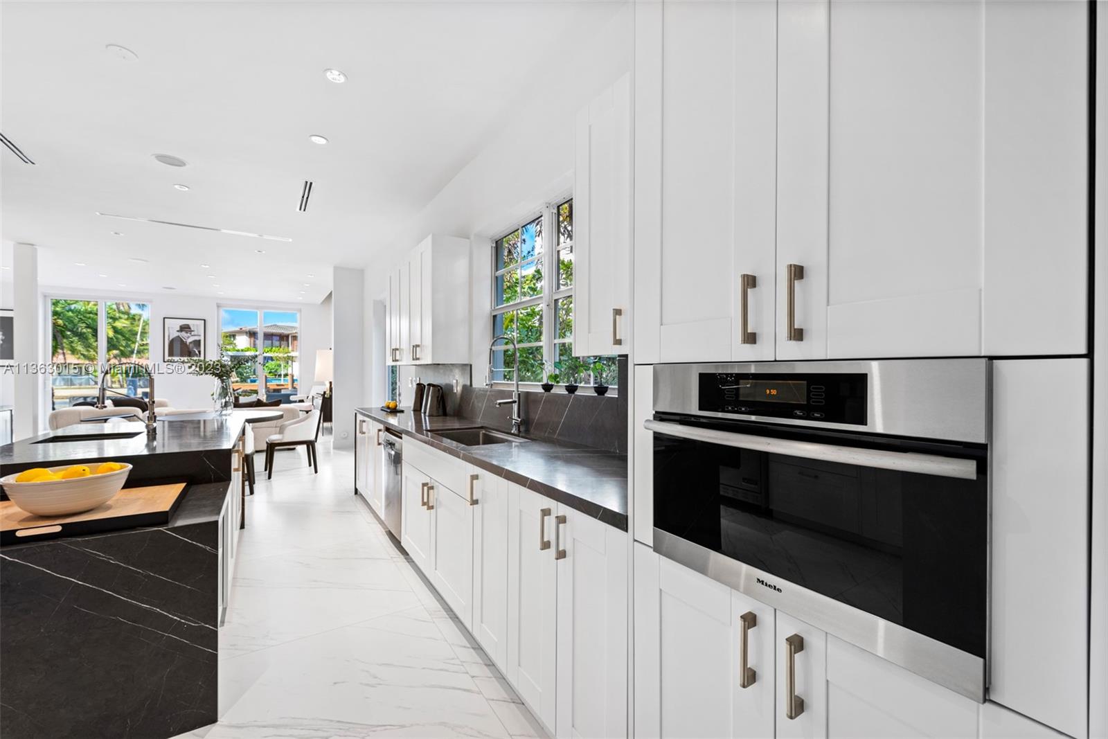 GOLDEN BEACH SEC D - Residential