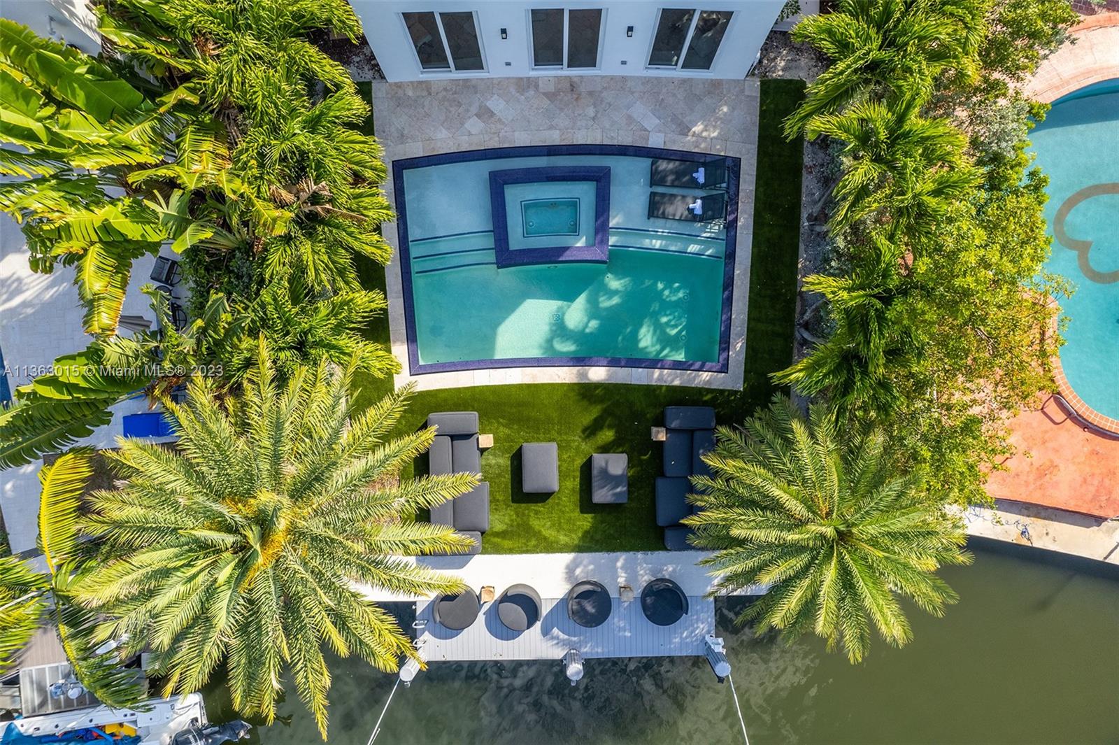 GOLDEN BEACH SEC D - Residential