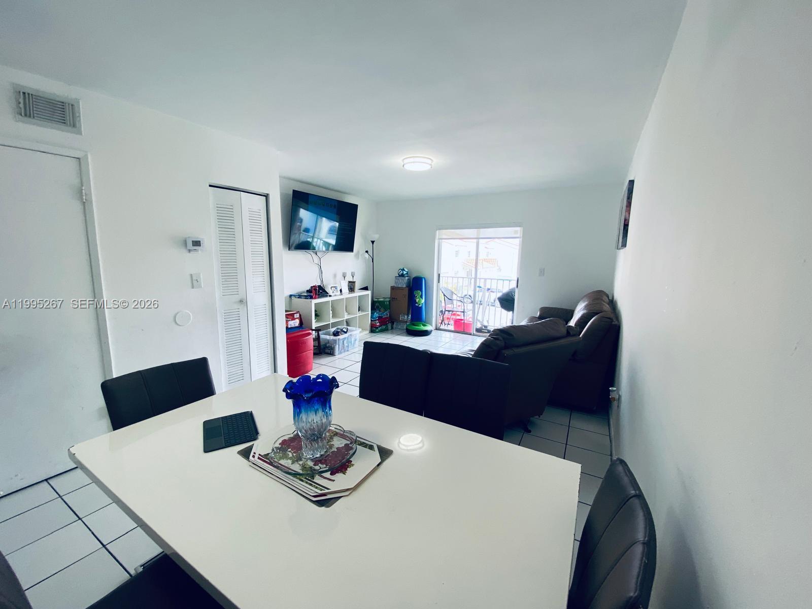 VILLA VERANDA CONDO - Residential