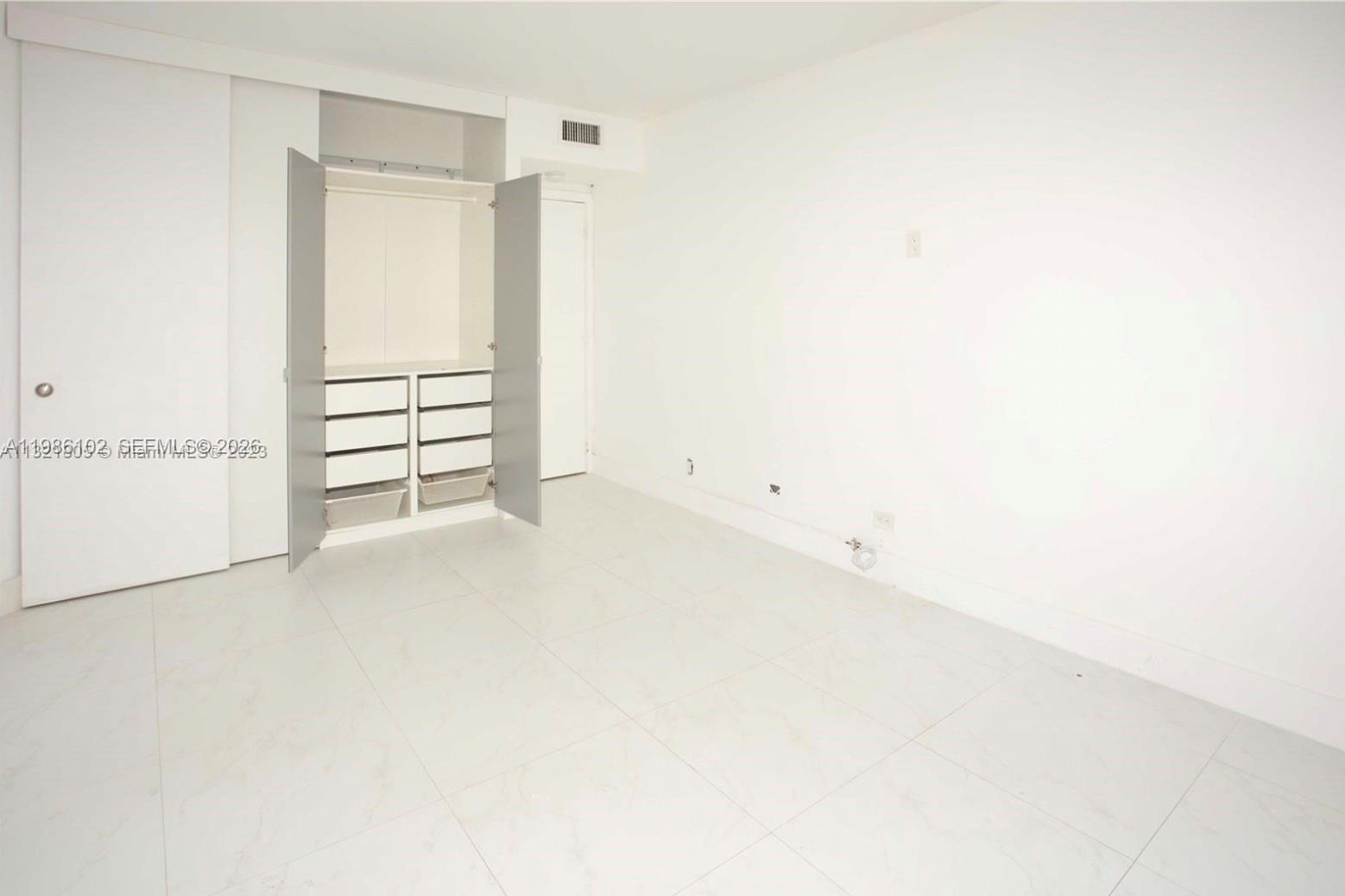 PARKVIEW POINT CONDO - Residential Lease