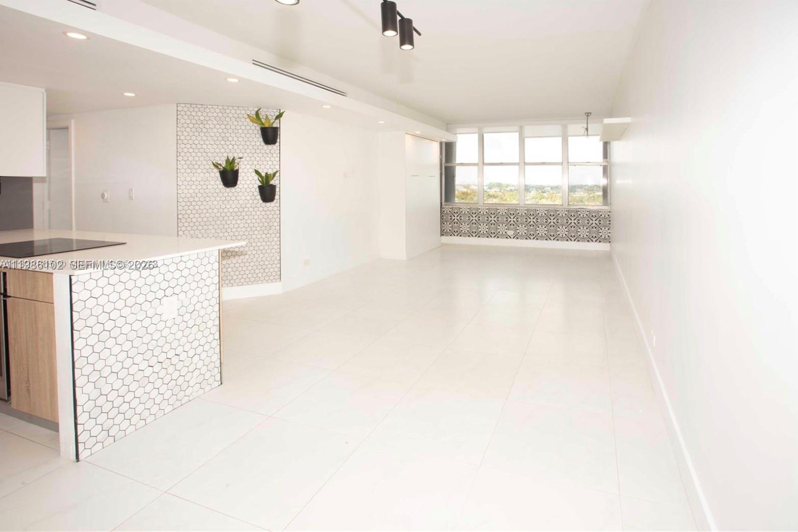 PARKVIEW POINT CONDO - Residential Lease