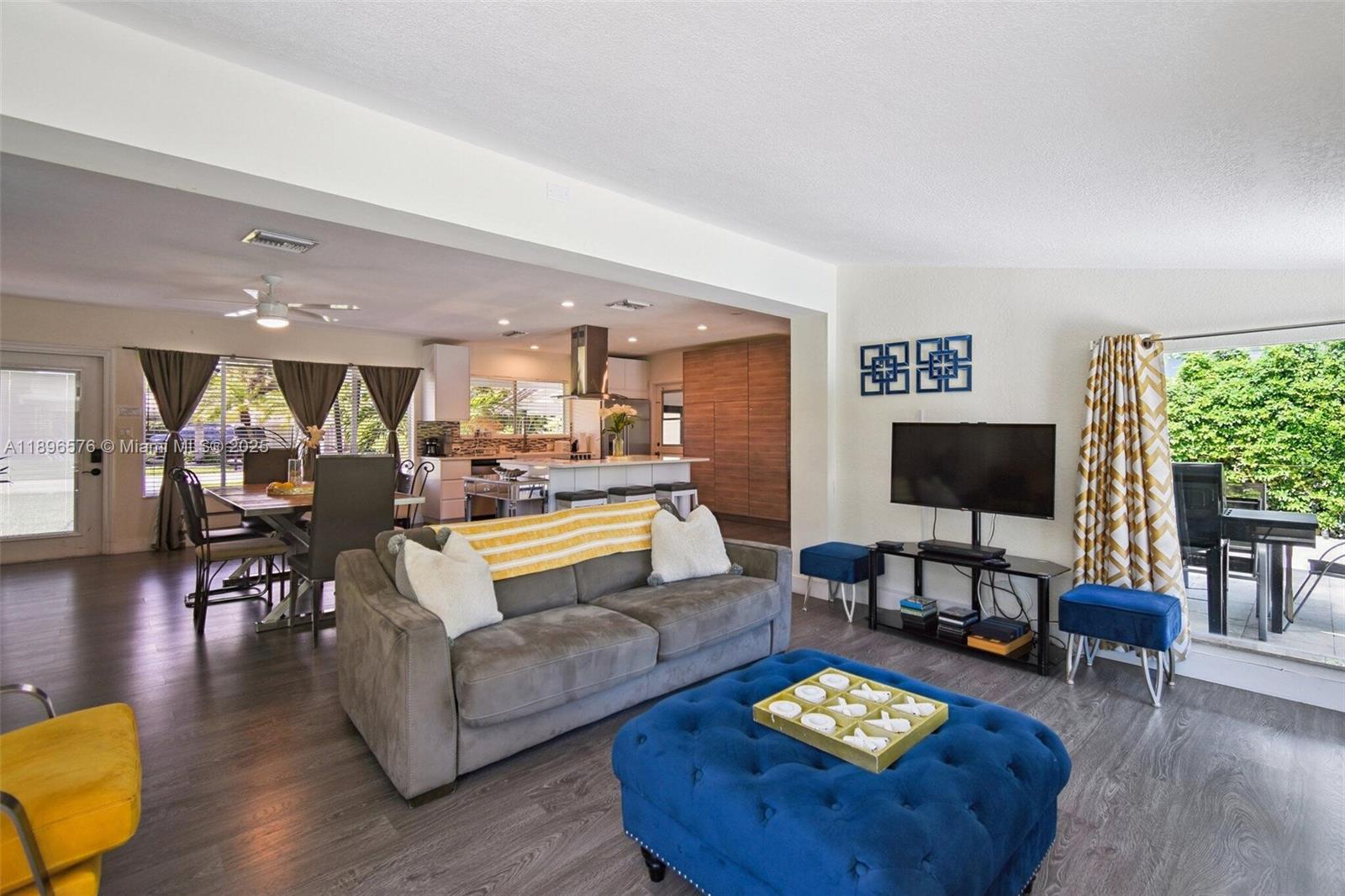 COVE 3RD SEC - Residential