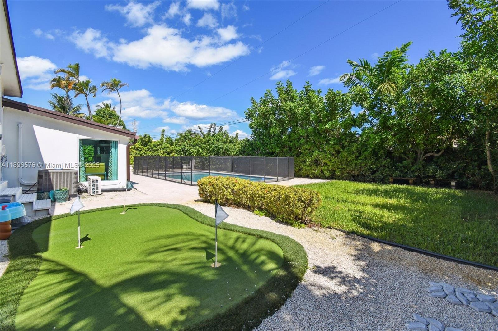 COVE 3RD SEC - Residential
