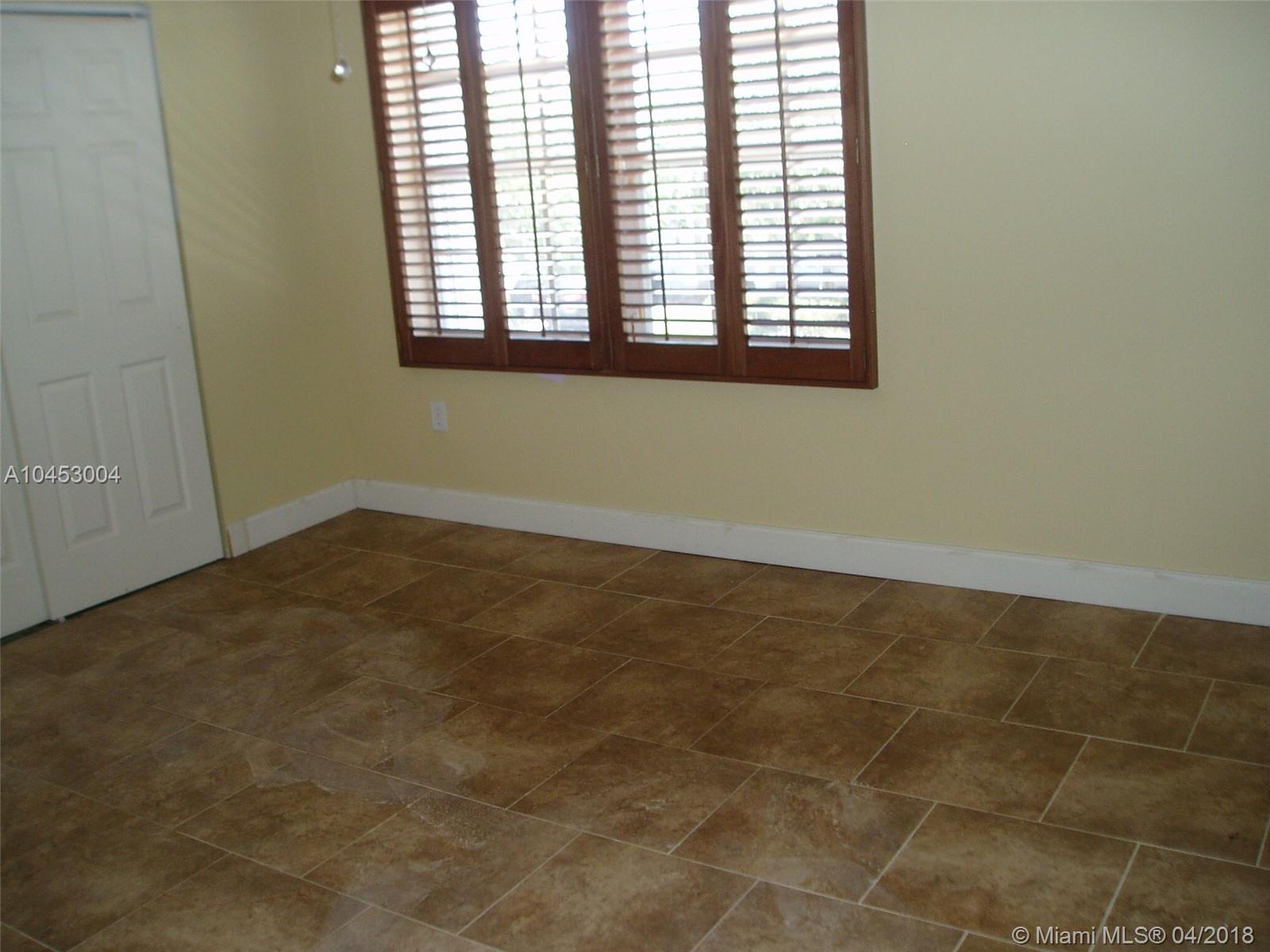 SAWGRASS PRESERVE - Residential Lease