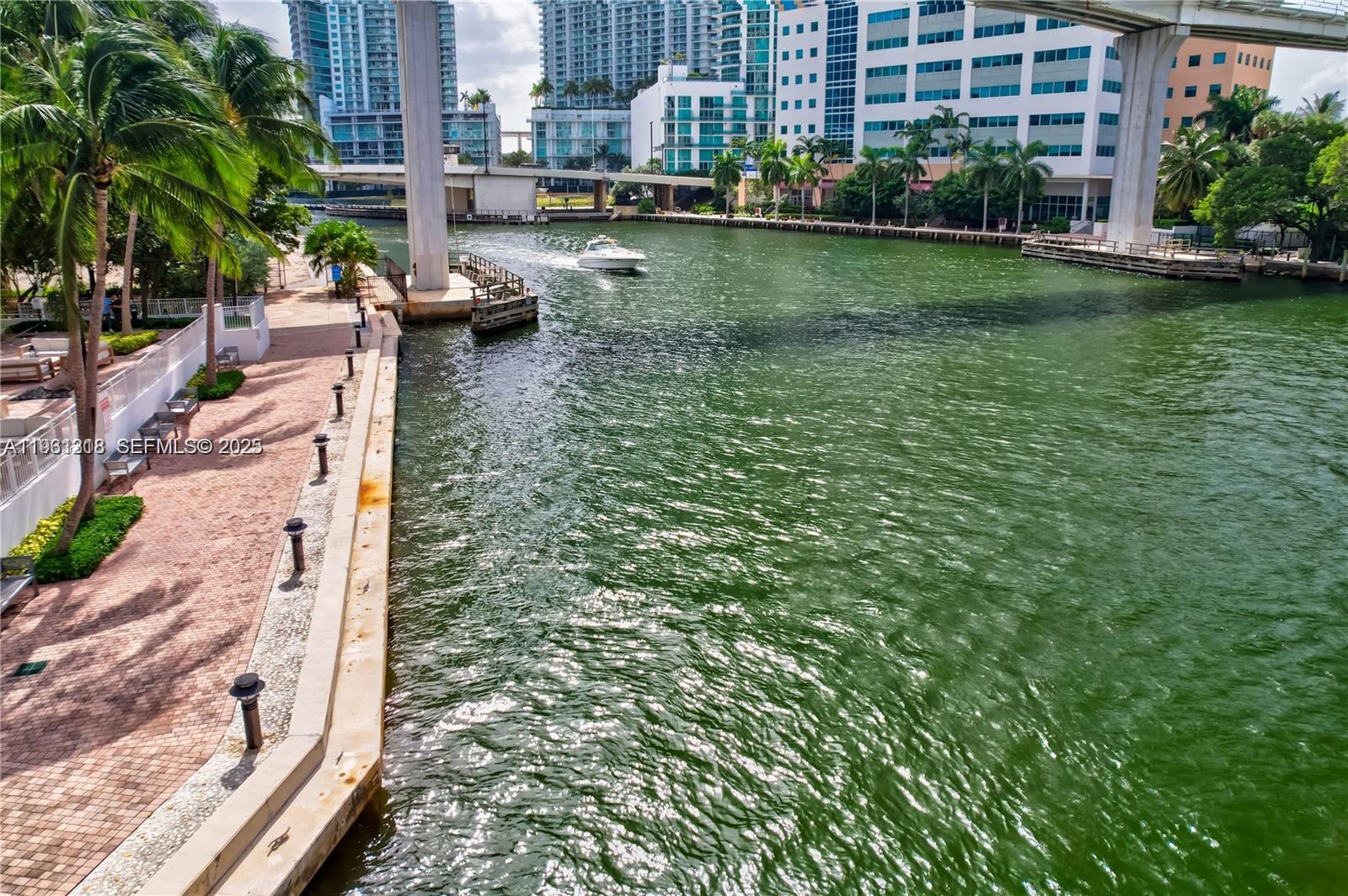 BRICKELL ON THE RIVER N T - Residential Lease