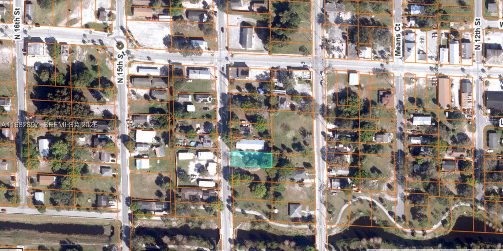 432 N 14 St N St Cswy