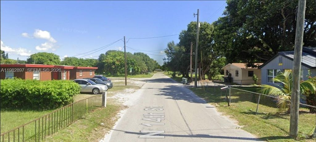 Photo of 432 N 14 St N St Causeway, Fort Pierce, FL 34946 (MLS # A11982897)