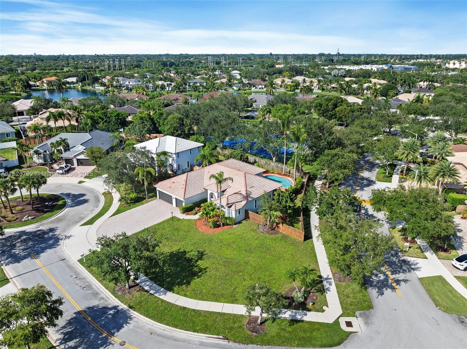 6946 Mariposa Cir Ct
