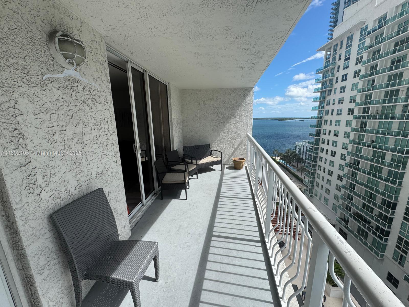 THE CLUB AT BRICKELL BAY - Residential