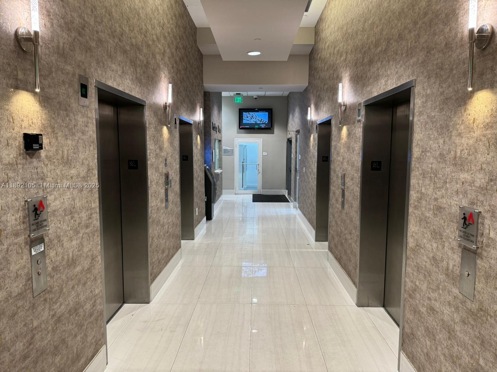 THE CLUB AT BRICKELL BAY - Residential