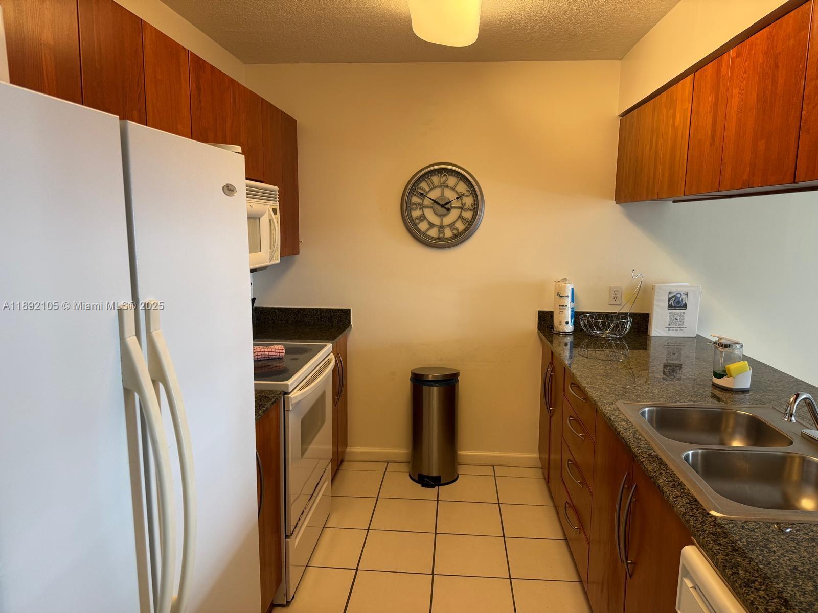 THE CLUB AT BRICKELL BAY - Residential