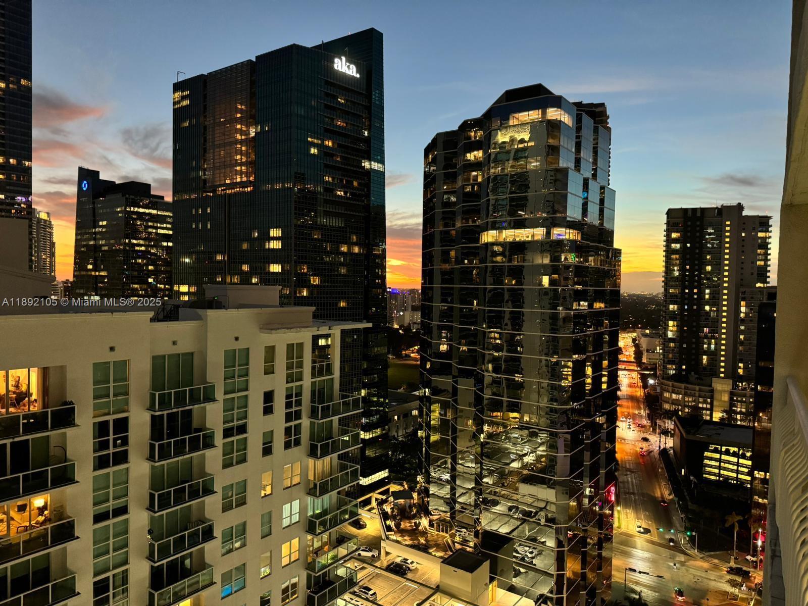 THE CLUB AT BRICKELL BAY - Residential